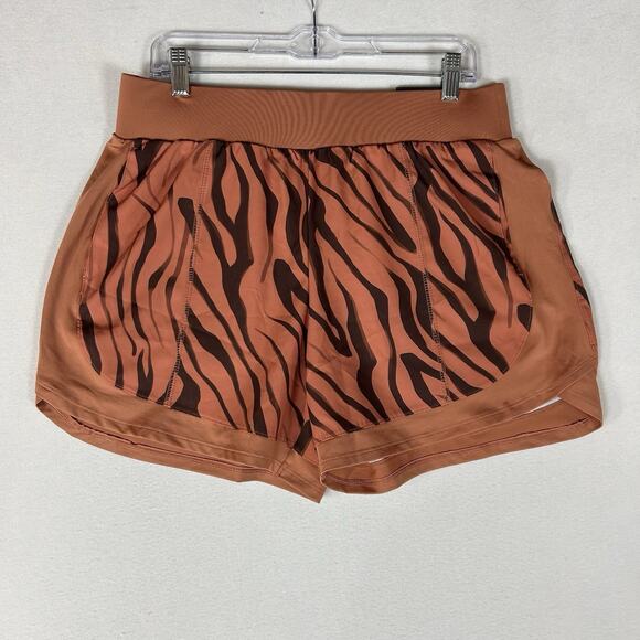 Tek Gear NEW Workout Gear Shorts Womens Large Mid Rise Multipurpose Tiger Stripe - Picture 1 of 10